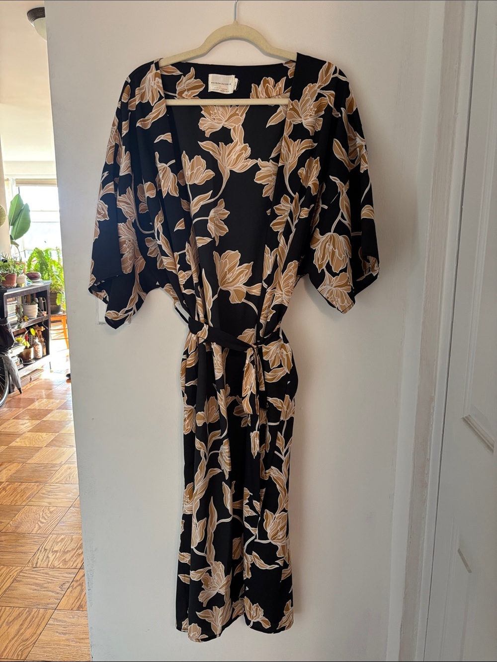 Maison Du Soir Black Floral Wrap Robe with Beige Tulip Print Size S/M